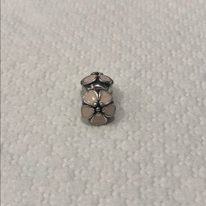 Pandora flower charm